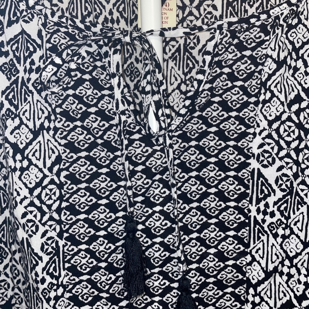 Faded Glory Womens Black White Peasant Blouse Tassel Tie Long Sleeve Boho Top - Picture 5 of 9